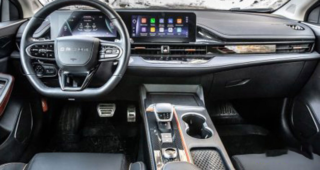 آریزو 6 جی تی در مقایسه فونیکس Z6 GT با سوبارو WRX